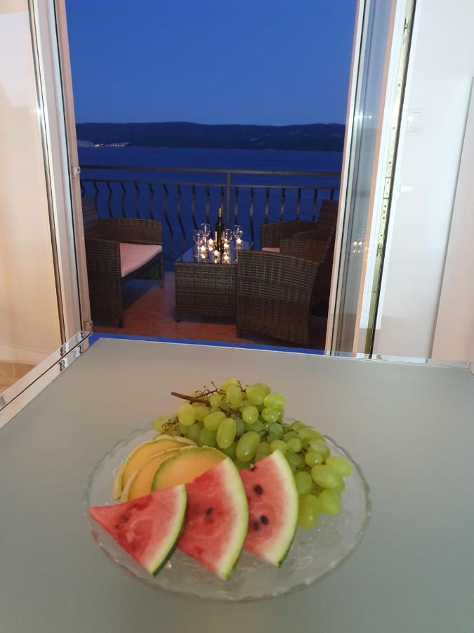 Apartment Zadoda Omiš Esterno foto