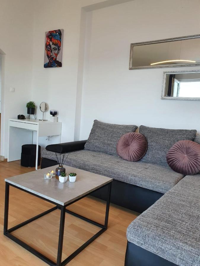Apartment Zadoda Omiš Esterno foto