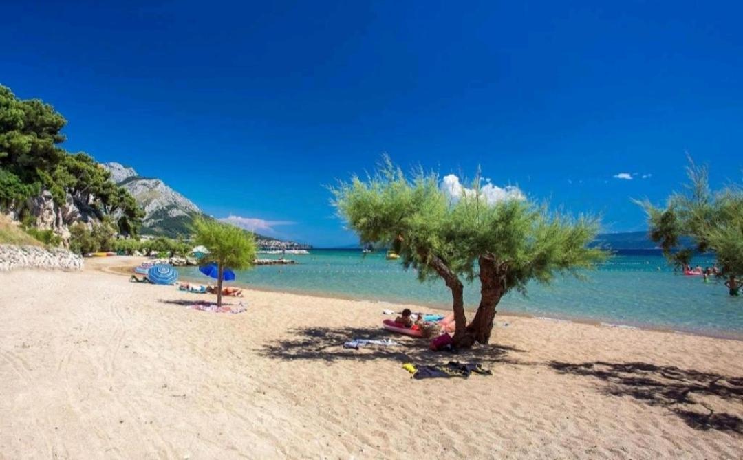 Apartment Zadoda Omiš Esterno foto