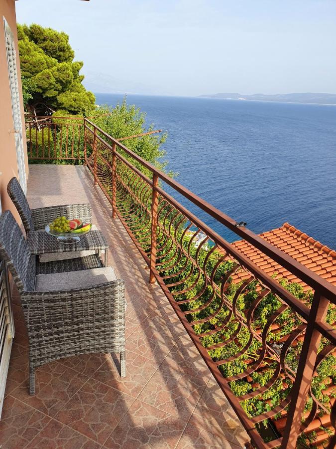 Apartment Zadoda Omiš Esterno foto