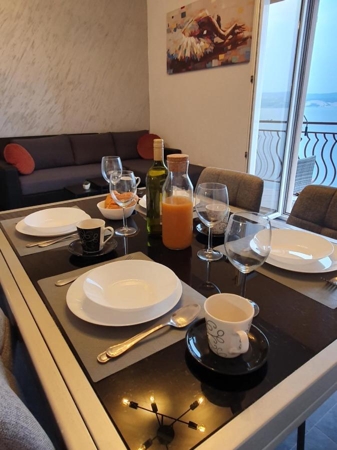 Apartment Zadoda Omiš Esterno foto