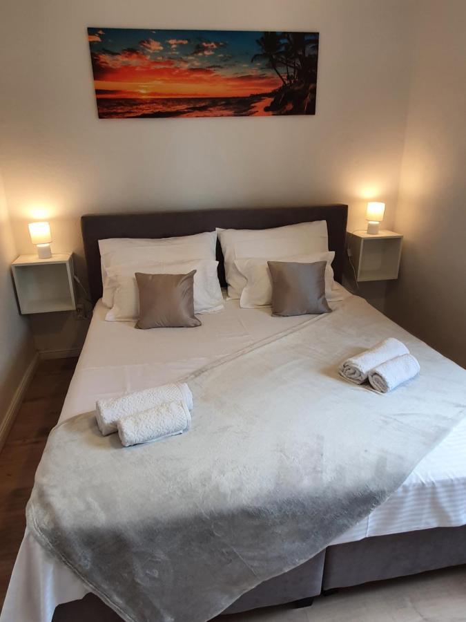 Apartment Zadoda Omiš Esterno foto